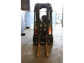 Használt targonca LINDE E16PH-02 ELEKTRO VIERRADFRONTSTAPLER (13041263)