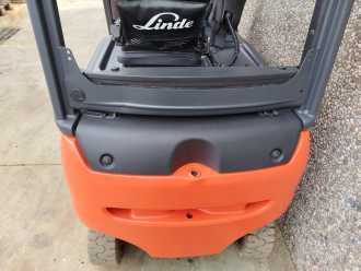 Használt targonca LINDE E16PH-02 EVO ELEKTRO VIERRADFRONTSTAPLER (13047695)