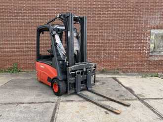 Használt targonca LINDE E18-01 ELEKTRO DREIRADFRONTSTAPLER (13058721) backdrop