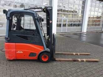 Használt targonca LINDE E18 - 01 / Triplex: 4.50m! / SS / nur 5.672h! ELEKTRO VIERRADFRONTSTAPLER (13024702)