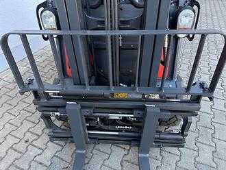 Használt targonca LINDE E18PH-02 ELEKTRO VIERRADFRONTSTAPLER (13070702)