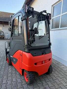 Használt targonca LINDE E18PH-02 ELEKTRO VIERRADFRONTSTAPLER (13070702)