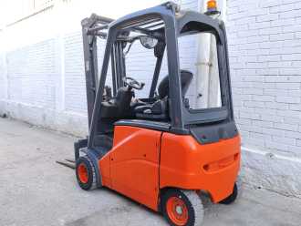 Használt targonca LINDE E18PH ELEKTRO VIERRADFRONTSTAPLER (13067312)