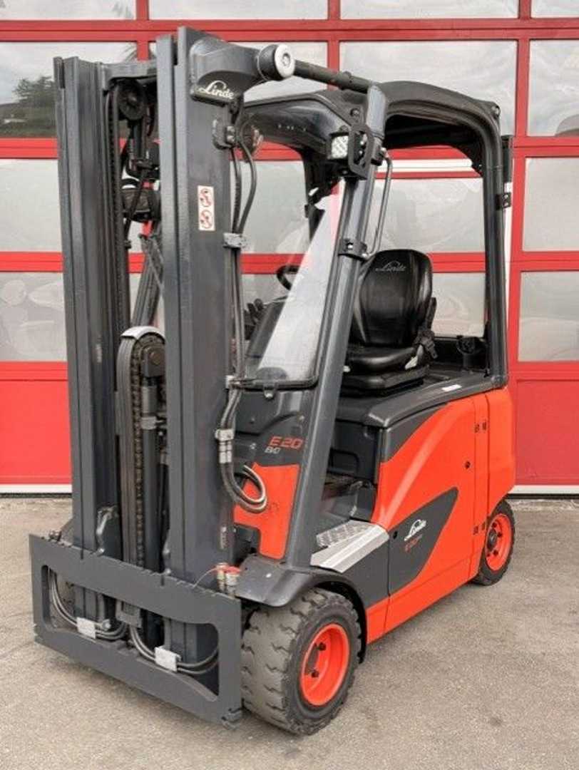 Használt targonca LINDE E20PH-02 ELEKTRO VIERRADFRONTSTAPLER (13074824)