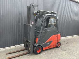 Használt targonca LINDE E20PHL-02 ELEKTRO VIERRADFRONTSTAPLER (13040935) backdrop