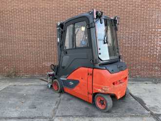 Használt targonca LINDE E20PHL-02 ELEKTRO VIERRADFRONTSTAPLER (13062697)