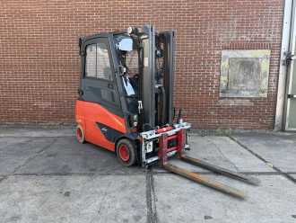 Használt targonca LINDE E20PHL-02 ELEKTRO VIERRADFRONTSTAPLER (13062698) backdrop