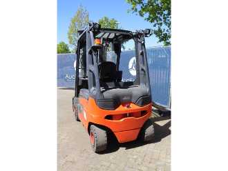 Használt targonca LINDE E25-01 ELEKTRO VIERRADFRONTSTAPLER (13041369)