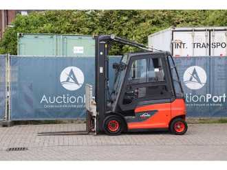 Használt targonca LINDE E25 ELEKTRO VIERRADFRONTSTAPLER (13041273) backdrop
