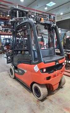 Használt targonca LINDE E25 ELEKTRO VIERRADFRONTSTAPLER (13051255)