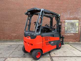 Használt targonca LINDE E25FCFC-01/600 ELEKTRO VIERRADFRONTSTAPLER (13059460)