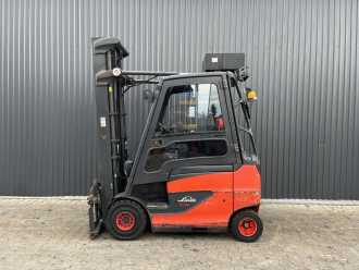 Használt targonca LINDE E25H-01/600 ELEKTRO VIERRADFRONTSTAPLER (13065724)