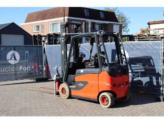 Használt targonca LINDE E25HL-01/600 ELEKTRO VIERRADFRONTSTAPLER (13041304)