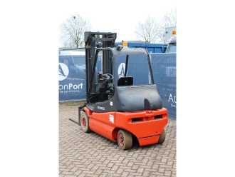 Használt targonca LINDE E30-01 ELEKTRO VIERRADFRONTSTAPLER (13041364)