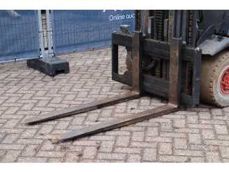 Használt targonca LINDE E30-01 ELEKTRO VIERRADFRONTSTAPLER (13041364)