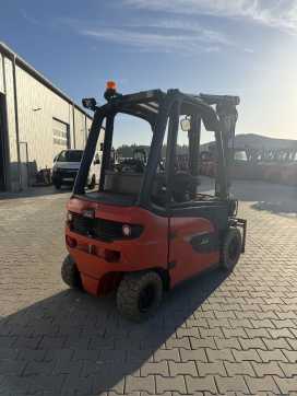 Használt targonca LINDE E30 1252 ELEKTRO VIERRADFRONTSTAPLER (13070197)