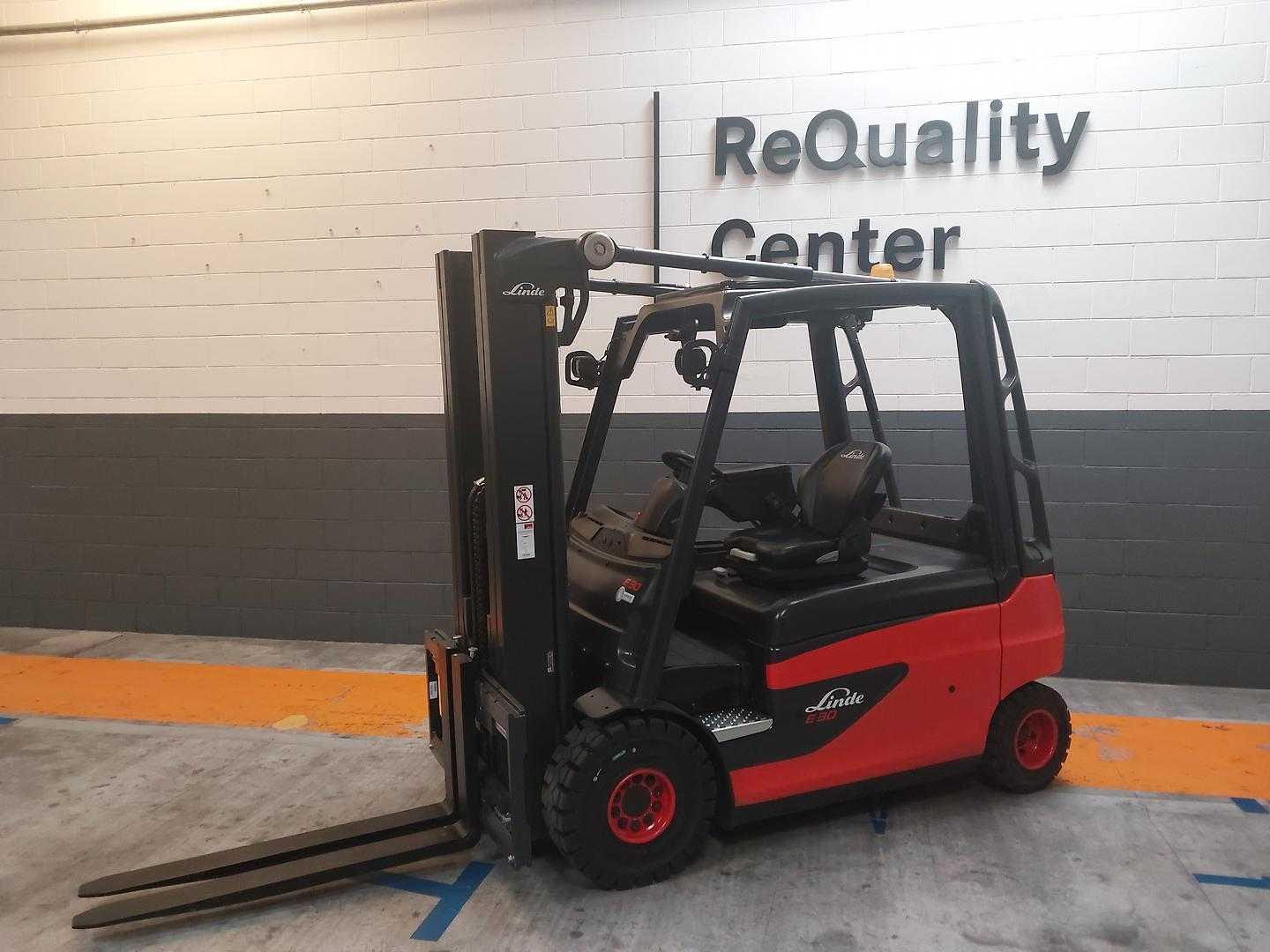 Használt targonca LINDE E30 L ELEKTRO VIERRADFRONTSTAPLER (13063700)