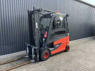 Használt targonca LINDE E30HL-01/600 ELEKTRO VIERRADFRONTSTAPLER (13067168) backdrop