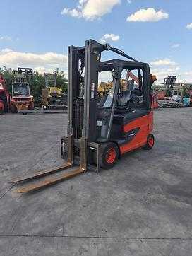 Használt targonca LINDE E30HL-01/600 ELEKTRO VIERRADFRONTSTAPLER (13071203) backdrop