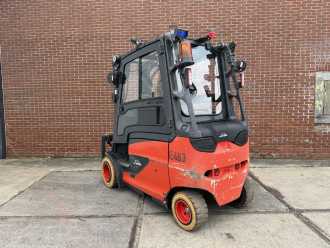 Használt targonca LINDE E35HL-01 ELEKTRO VIERRADFRONTSTAPLER (13072018)