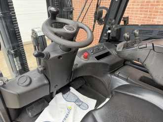 Használt targonca LINDE E35HL-01 ELEKTRO VIERRADFRONTSTAPLER (13072018)