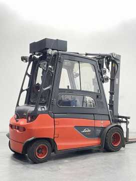 Használt targonca LINDE E35L-01-387 ELEKTRO VIERRADFRONTSTAPLER (13067840)
