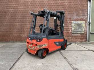 Használt targonca LINDE E35L-01 ELEKTRO VIERRADFRONTSTAPLER (13050598)