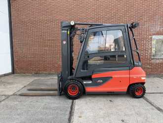 Használt targonca LINDE E35L-01 ELEKTRO VIERRADFRONTSTAPLER (13070516)