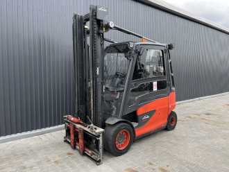 Használt targonca LINDE E40/600HL ELEKTRO VIERRADFRONTSTAPLER (12870009) backdrop