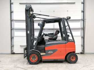Használt targonca LINDE E40H-01/600 ELEKTRO VIERRADFRONTSTAPLER (12900504)