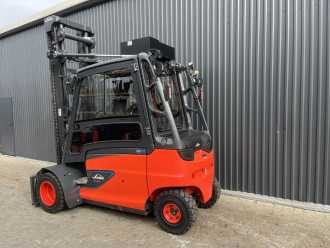 Használt targonca LINDE E40HL-01/600 ELEKTRO VIERRADFRONTSTAPLER (13068816)