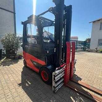 Használt targonca LINDE E45 ELEKTRO VIERRADFRONTSTAPLER (13061527)