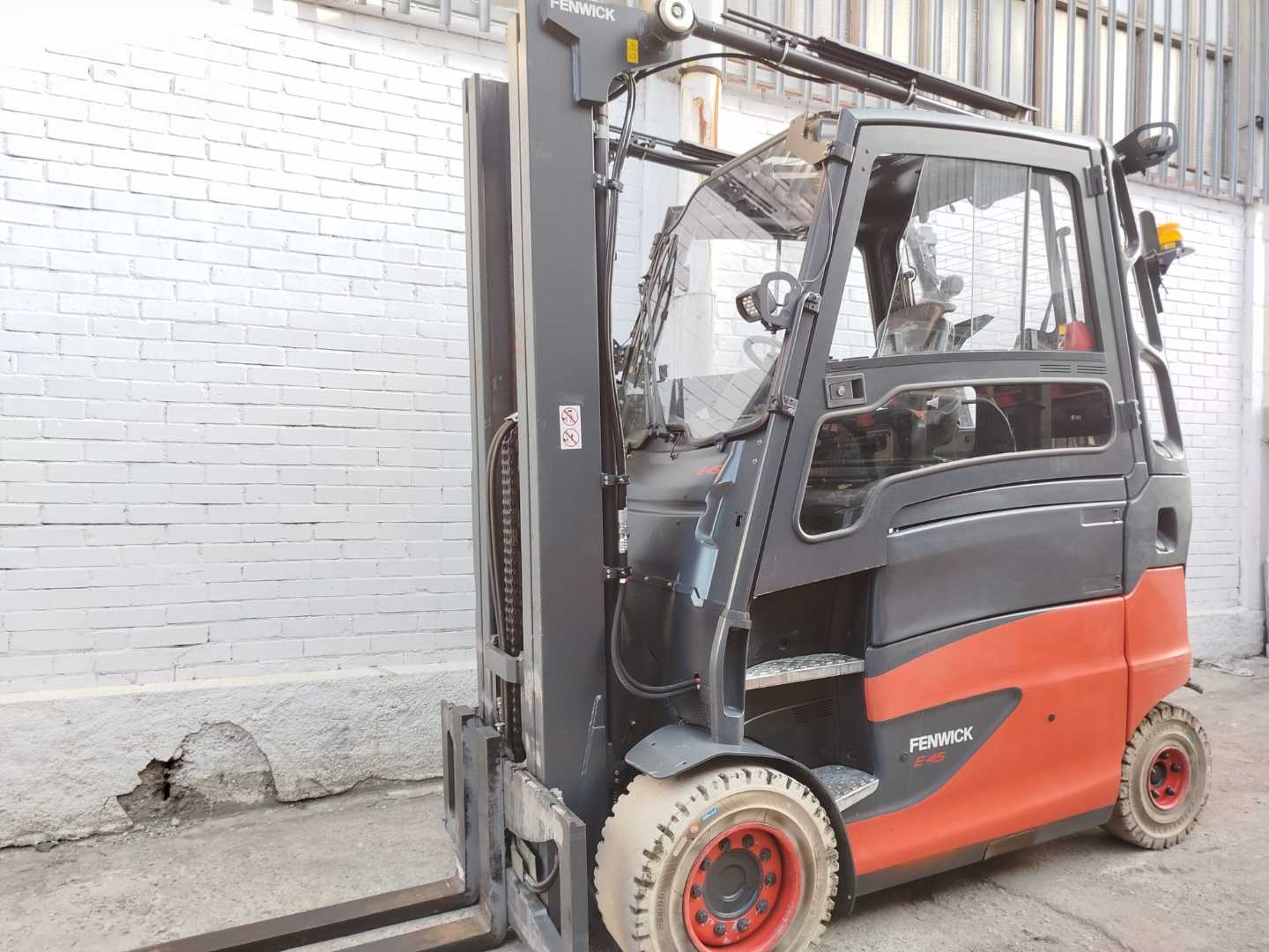 Használt targonca LINDE E45HL-01/600 ELEKTRO VIERRADFRONTSTAPLER (13067337)