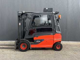 Használt targonca LINDE E45HL-01 ELEKTRO VIERRADFRONTSTAPLER (13065397)