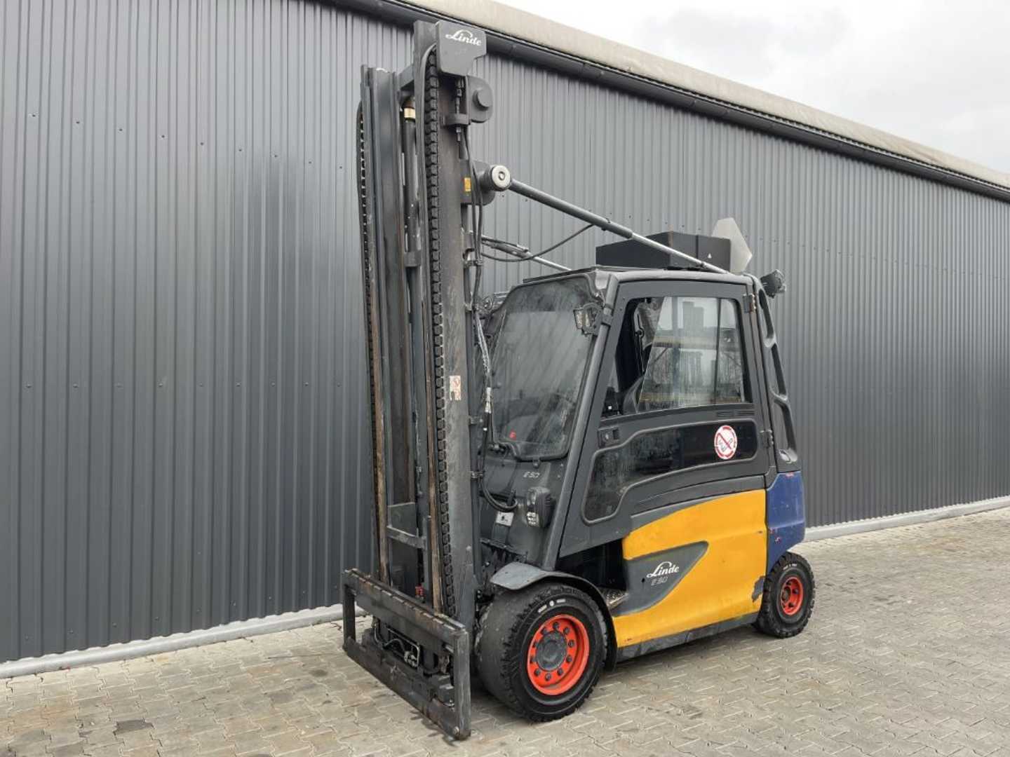 Használt targonca LINDE E50HL-01/600 ELEKTRO VIERRADFRONTSTAPLER (12953318)