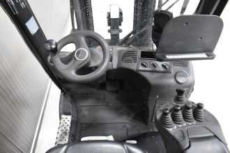 Használt targonca LINDE H 16 T - 01 /58480/ GAS VIERRADFRONTSTAPLER (13069538)