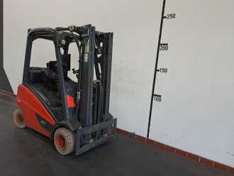 Használt targonca LINDE H 18 T: 1,8 t GAS VIERRADFRONTSTAPLER (13062585)