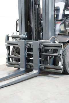 Használt targonca LINDE H 20/600 D 1202-01 DIESEL VIERRADFRONTSTAPLER (13058933)