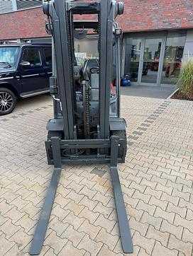 Használt targonca LINDE H 20 D -01 600  DIESEL VIERRADFRONTSTAPLER (13059390)
