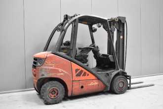 Használt targonca LINDE H 25 D - 01 /58944/ DIESEL VIERRADFRONTSTAPLER (13071842)