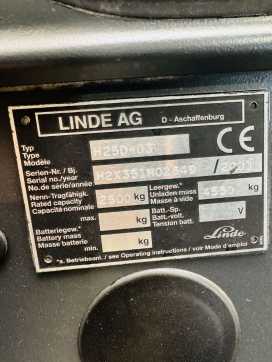 Használt targonca LINDE H 25 D-03 original 2126h DIESEL VIERRADFRONTSTAPLER (13073428)