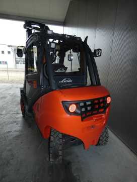 Használt targonca LINDE H 30 D - 02 - 393 DIESEL VIERRADFRONTSTAPLER (13076075)