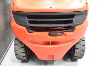 Használt targonca LINDE H 40 D - 02 /57595/ DIESEL VIERRADFRONTSTAPLER (13036900)