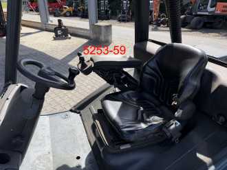 Használt targonca LINDE H 40 D DIESEL VIERRADFRONTSTAPLER (13061077)