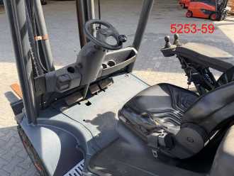Használt targonca LINDE H 40 D DIESEL VIERRADFRONTSTAPLER (13061077)