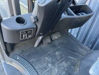 Használt targonca LINDE H14T-01 GAS VIERRADFRONTSTAPLER (13028015)