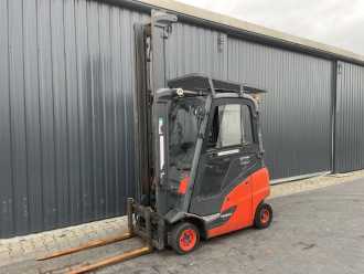 Használt targonca LINDE H16D-01 DIESEL VIERRADFRONTSTAPLER (13042988) backdrop