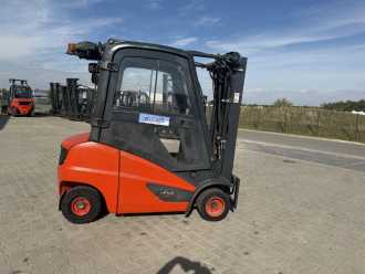 Használt targonca LINDE H18D-002 WEITERE VIERRADFRONTSTAPLER (13069204)