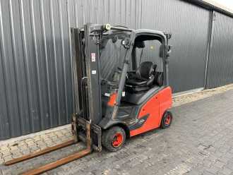 Használt targonca LINDE H18D-01 DIESEL VIERRADFRONTSTAPLER (13059454) backdrop