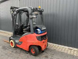 Használt targonca LINDE H18T-01 GAS VIERRADFRONTSTAPLER (13037640)